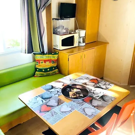 With 2 Bedrooms In Paul Les Dax With Shared Pool Furnished Garden And Wifi